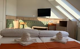 Varfal Wellness Panzio